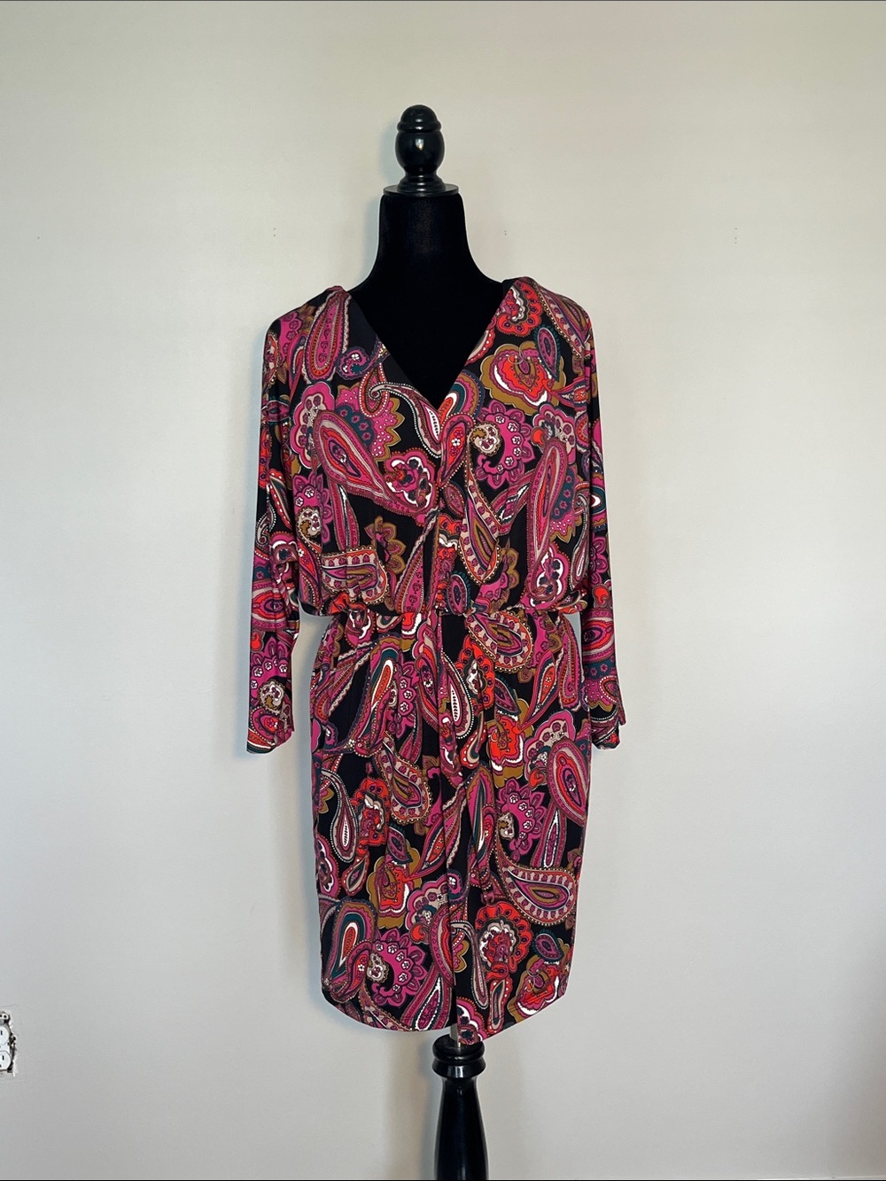 Trina Turk Pink and Black Paisley V-Neck Tie-Waist Long Sleeve Dress